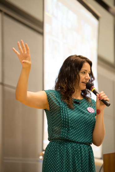 Sara Rosso giving keynote at WordCamp Tokyo